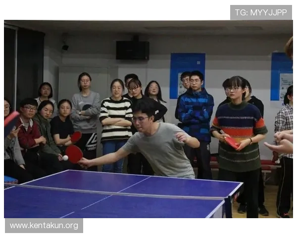 想打乒乓球如何利用社区公告栏或宣传板寻找附近的球友信息 想打乒乓球如何利用社区公告栏或宣传板寻找附近的球友信息